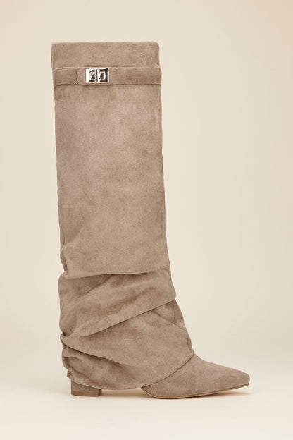 Divaura Suede Boots™