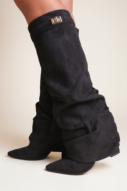 Divaura Suede Boots™